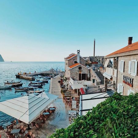 Apartments First Line Petrovac Buitenkant foto