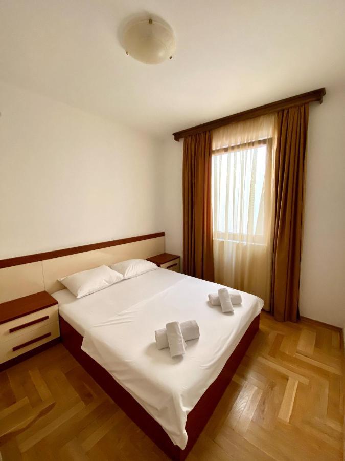Apartments First Line Petrovac Buitenkant foto