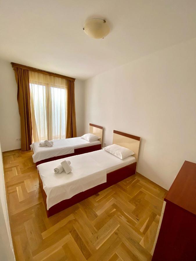 Apartments First Line Petrovac Buitenkant foto