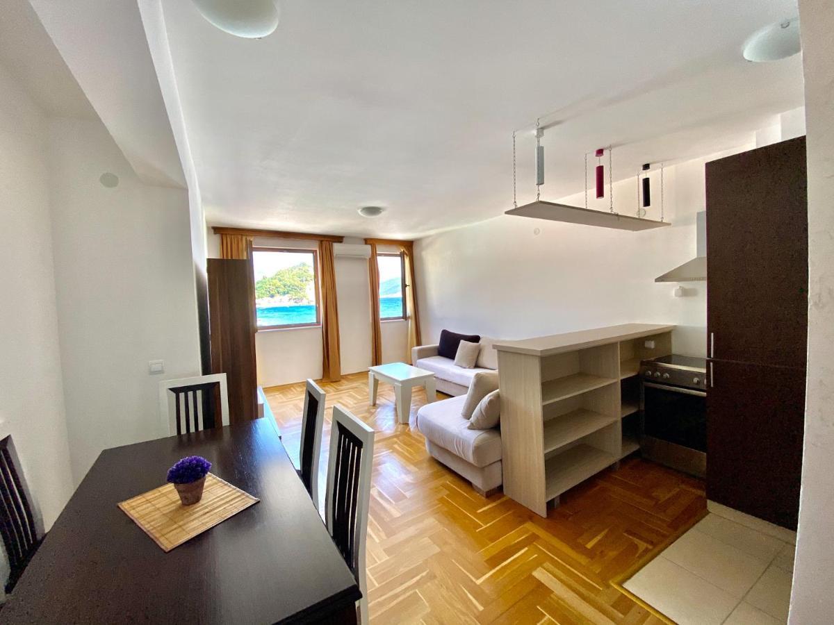Apartments First Line Petrovac Buitenkant foto