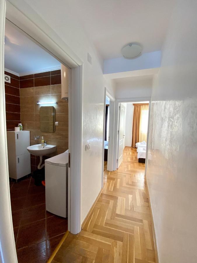 Apartments First Line Petrovac Buitenkant foto