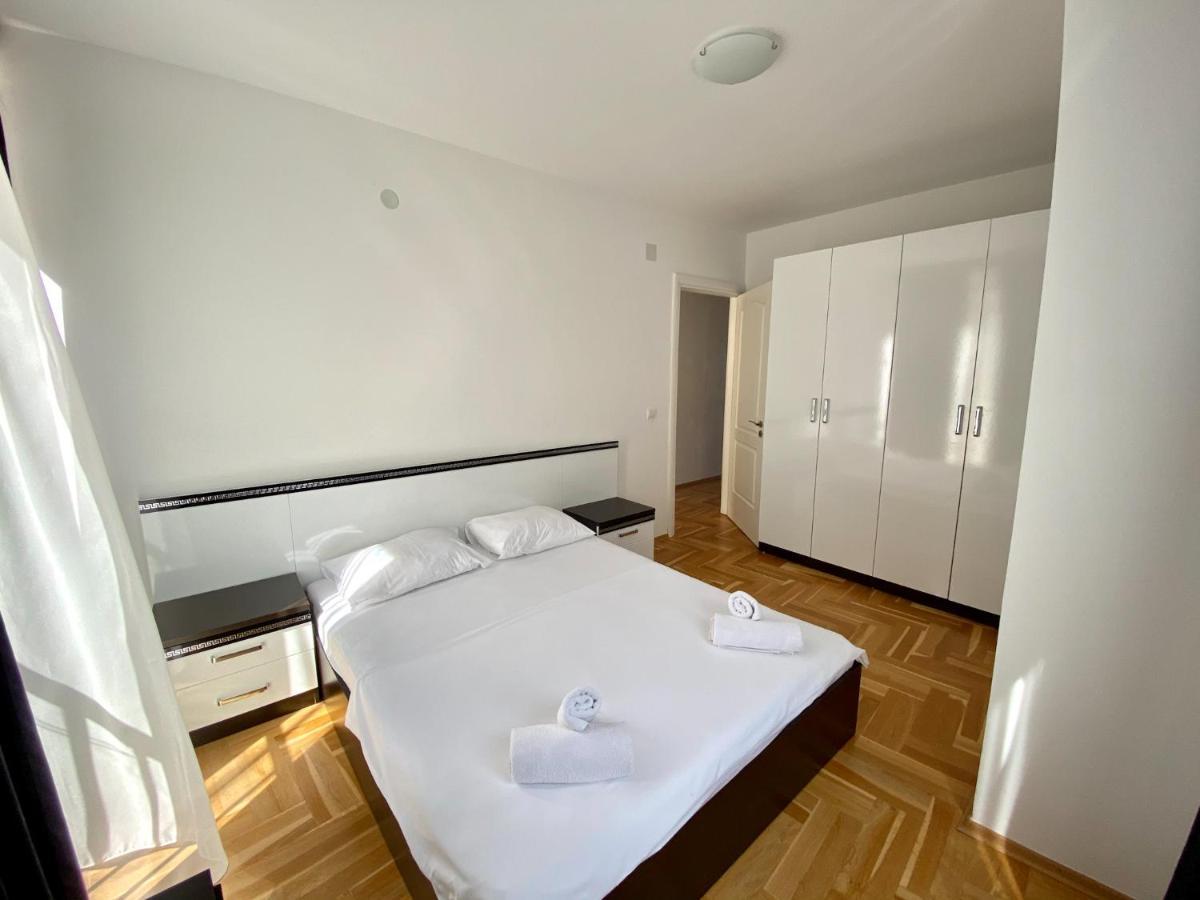 Apartments First Line Petrovac Buitenkant foto