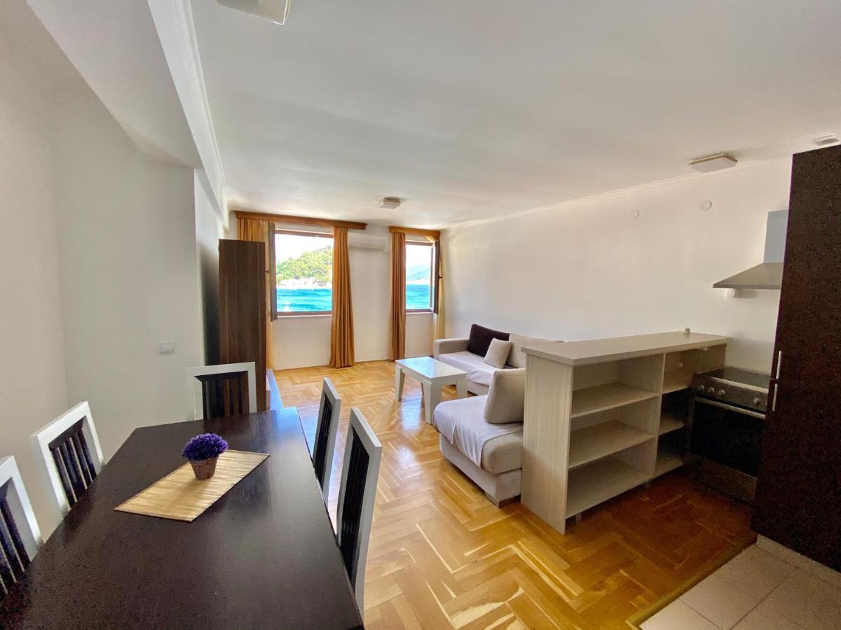 Apartments First Line Petrovac Buitenkant foto